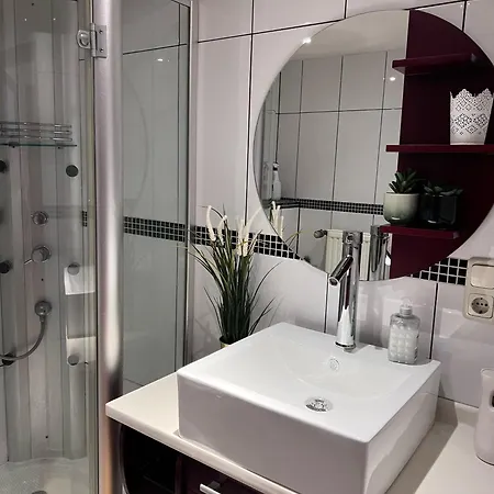 Cozy Flat Near Maastricht Heerlen Aachen Ubach-Palenberg