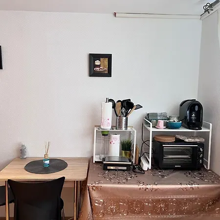 Cozy Flat Near Maastricht Heerlen Aachen Apartment Ubach-Palenberg