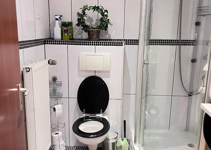 Cozy Flat Near Maastricht Heerlen Aachen Appartement *